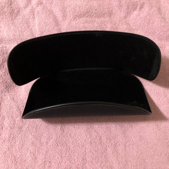 Armani Exchange eyeglass case - Picture 4 of 12